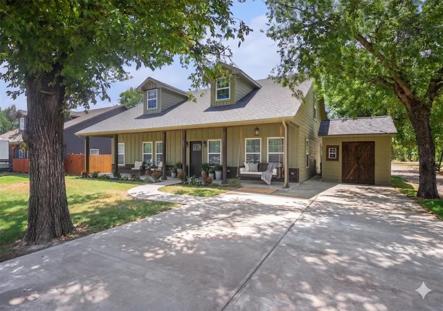 Photo 1 of Sale Pending at 290 E Aurora St, Rhome, TX 76078 | MLS# 21281274 | Listing updated on 2026-07-29