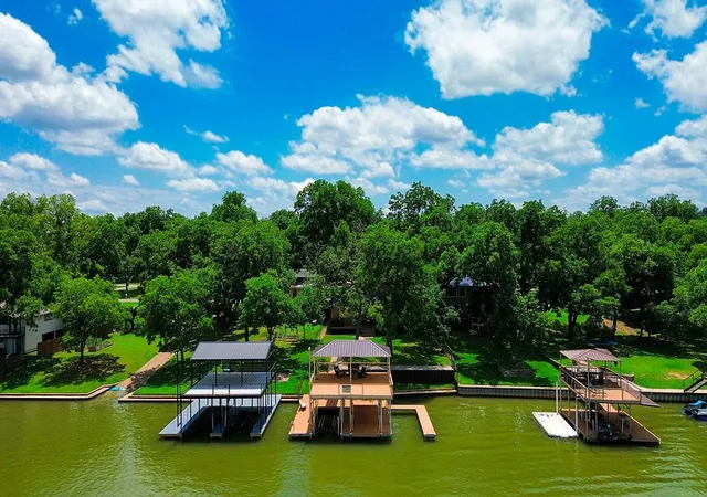 Photo 3 of Single family home for sale at 179 E El Camino Real, Weatherford, TX 76087 | MLS# 21281327 | Listing updated on 2026-09-13