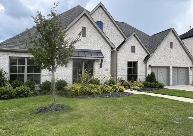 Photo 3 of Single family home for sale at 2834 Midlake Dr, Midlothian, TX 76065 | MLS# 21281318 | Listing updated on 2026-09-17