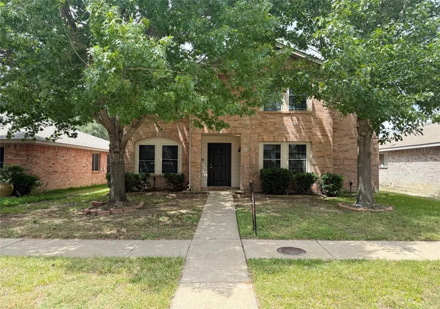 Photo 1 of Sale Pending at 2549 Pilgrim Rest Dr, Dallas, TX 75237 | MLS# 21278834 | Listing updated on 2026-09-25