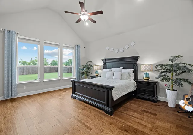 Photo 4 of Single family home for sale at 11416 Hickory Falls Dr, Argyle, TX 76226 | MLS# 21275550 | Listing updated on 2026-09-13