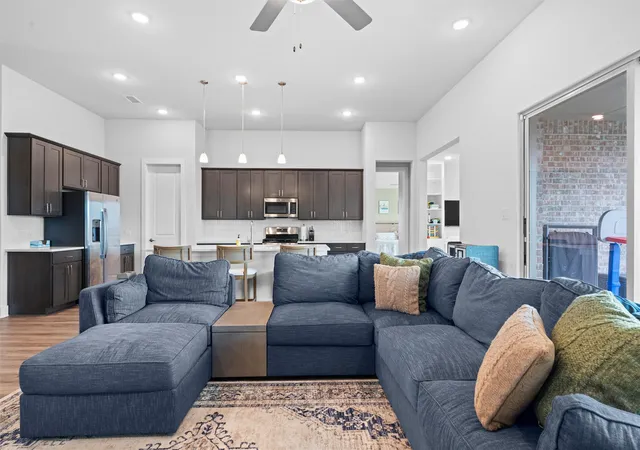Photo 3 of Single family home for sale at 700 Bluestem St, Mansfield, TX 76063 | MLS# 21278468 | Listing updated on 2026-09-13