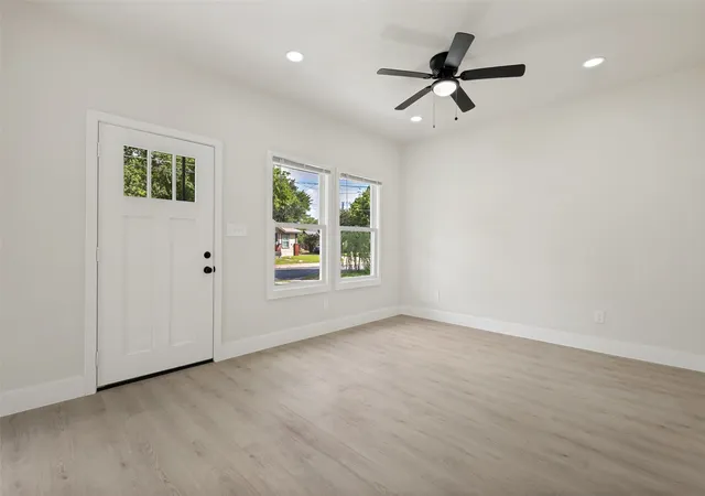 Photo 3 of Sale Pending at 2834 Tanner St, Dallas, TX 75215 | MLS# 21281609 | Listing updated on 2026-09-11