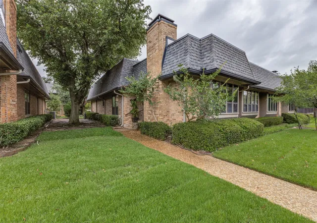 Photo 2 of Condo for sale at 5820 Royal Ln, Dallas, TX 75230 | MLS# 21279667 | Listing updated on 2026-09-17