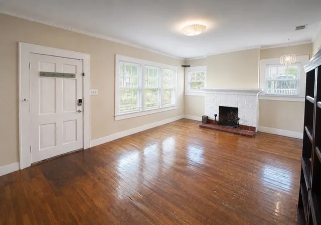 Photo 3 of Single family home for sale at 1500 Bonham St, Commerce, TX 75428 | MLS# 21281154 | Listing updated on 2026-09-13