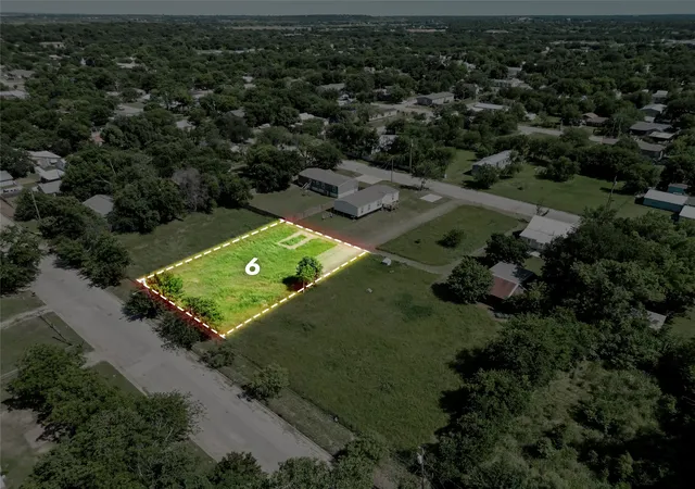 Photo 2 of Land for sale at 811 Sw 15th St, Mineral Wells, TX 76067 | MLS# 21281957 | Listing updated on 2026-08-02