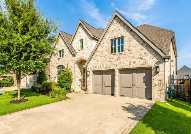 Photo 2 of Single family home for sale at 2491 Meadowbrook Blvd, Prosper, TX 75078 | MLS# 21282002 | Listing updated on 2026-10-06