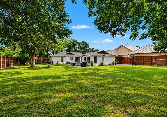 Photo 1 of Single family home for sale at 5979 Charlestown Dr, Dallas, TX 75230 | MLS# 21281976 | Listing updated on 2026-09-11