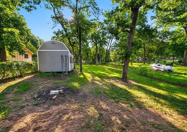 Photo 15 of Single family home for sale at 1001 Leaning Oak Dr, Tool, TX 75143 | MLS# 21281965 | Listing updated on 2026-10-04
