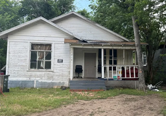 Photo 1 of Single family home for sale at 1913 Homan Ave, Waco, TX 76707 | MLS# 21282099 | Listing updated on 2026-09-13