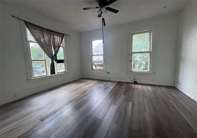 Photo 2 of Single family home for sale at 1913 Homan Ave, Waco, TX 76707 | MLS# 21282099 | Listing updated on 2026-09-13