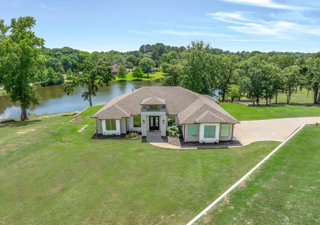 Photo 1 of Single family home for sale at 147 County Road 2309, Mineola, TX 75773 | MLS# 21280954 | Listing updated on 2026-09-23