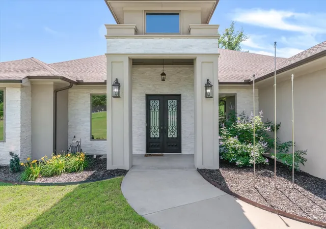 Photo 4 of Single family home for sale at 147 County Road 2309, Mineola, TX 75773 | MLS# 21280954 | Listing updated on 2026-09-23
