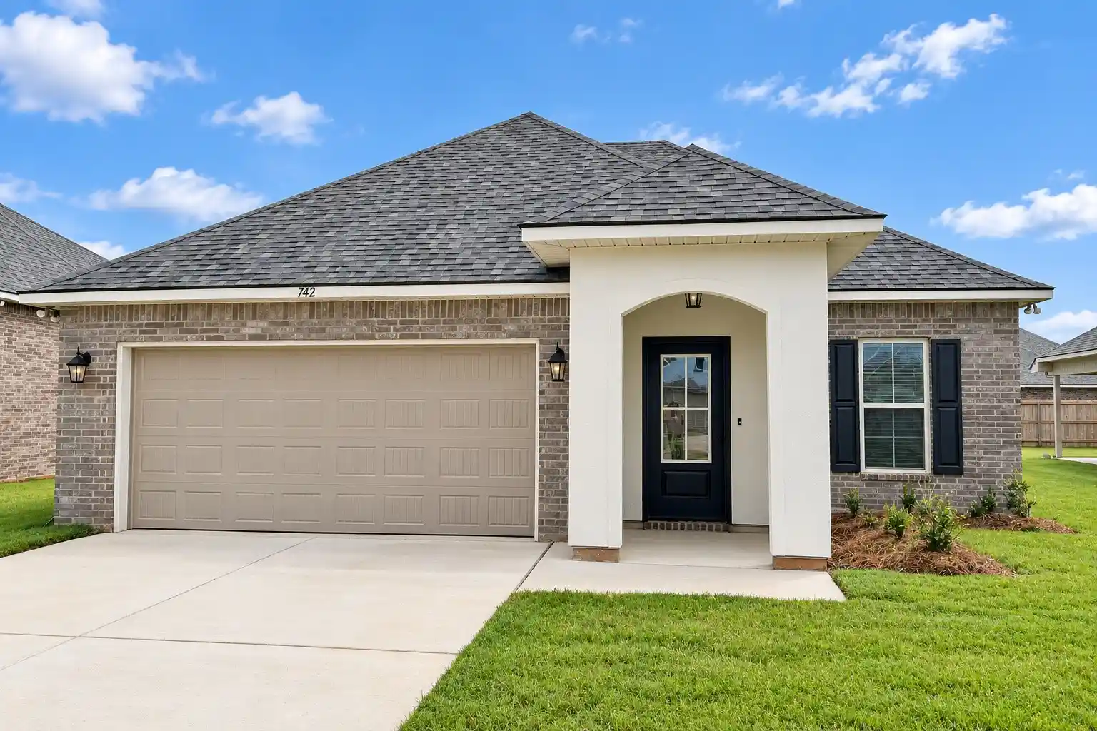 Photo 1 of Single family home for sale at 742 Crewe Ln, Bossier City, LA 71111 | MLS# 21282361 | Listing updated on 2026-10-30