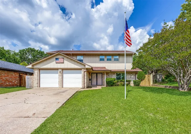 Photo 1 of Single family home for sale at 1510 W Mcgee St, Sherman, TX 75092 | MLS# 21282647 | Listing updated on 2026-09-08