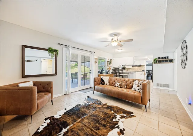Photo 2 of Single family home for sale at 1510 W Mcgee St, Sherman, TX 75092 | MLS# 21282647 | Listing updated on 2026-09-08