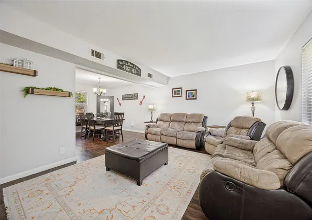 Photo 4 of Single family home for sale at 1510 W Mcgee St, Sherman, TX 75092 | MLS# 21282647 | Listing updated on 2026-09-08