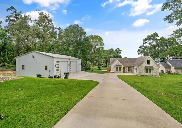 Photo 3 of Single family home for sale at 16837 Wilson, Tyler, TX 75707 | MLS# 21282503 | Listing updated on 2026-10-07