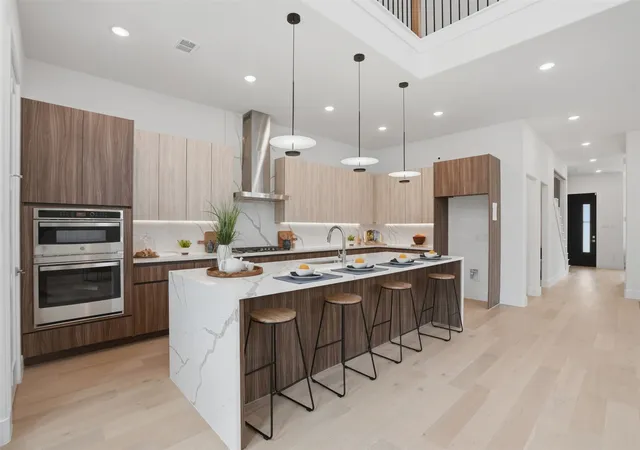 Photo 3 of Single family home for sale at 617 Parkview Ave, Dallas, TX 75223 | MLS# 21279884 | Listing updated on 2026-09-14