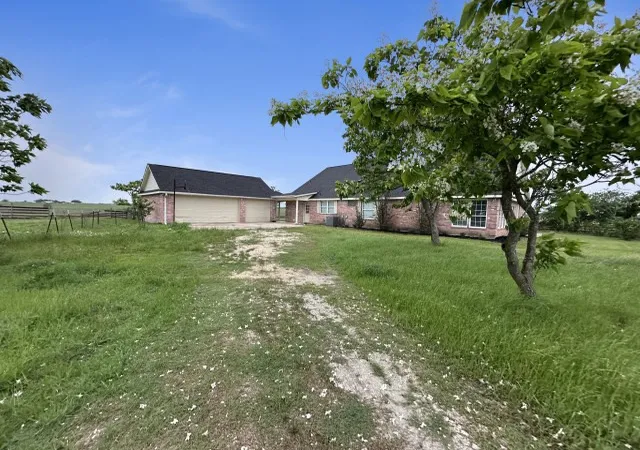 Photo 4 of Sale Pending at 9652 County Road 4360, Frost, TX 76641 | MLS# 21283165 | Listing updated on 2026-09-08