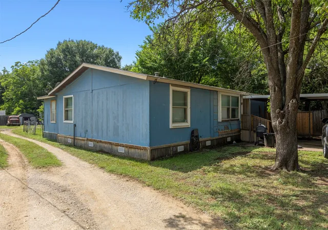 Photo 2 of Manufactured home for sale at 107 Syble Jean Dr #B, Burleson, TX 76028 | MLS# 21277520 | Listing updated on 2026-07-31