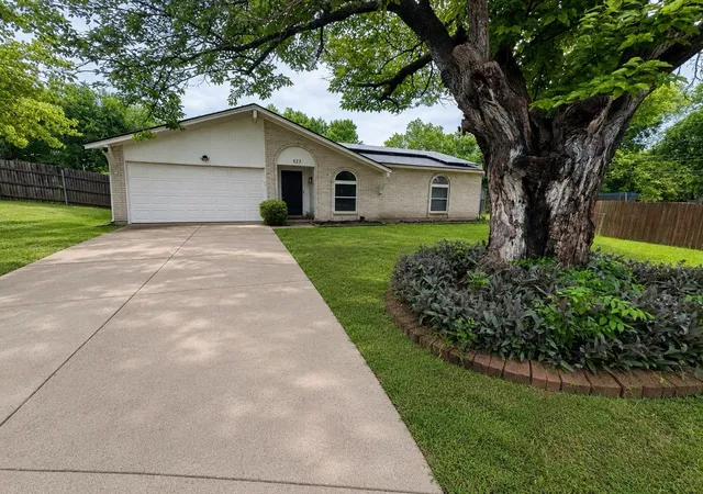 Photo 1 of Single family home for sale at 527 Shelly Ct, Duncanville, TX 75137 | MLS# 21283359 | Listing updated on 2026-09-08