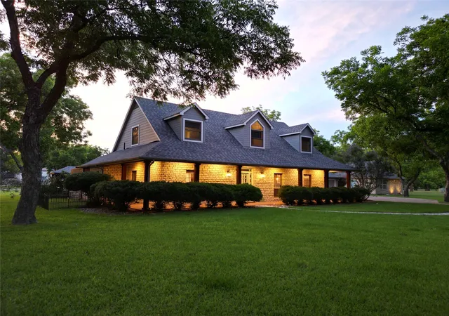 Photo 1 of Single family home for sale at 6405 Secretariat Ct, Granbury, TX 76049 | MLS# 21283477 | Listing updated on 2026-09-13