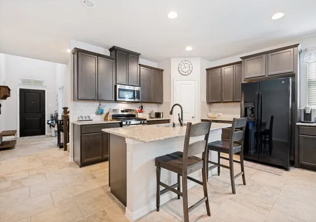 Photo 3 of Sale Pending at 5501 Peregine Ln, Prosper, TX 75078 | MLS# 21272224 | Listing updated on 2026-09-09
