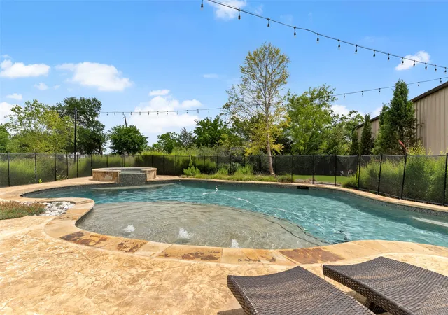 Photo 3 of Single family home for sale at 5402 Kara Ln, Allen, TX 75002 | MLS# 21281181 | Listing updated on 2026-09-12