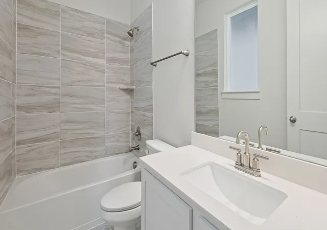 Photo 3 of Sale Pending at 905 Meadowcrest Dr, Plano, TX 75075 | MLS# 21283623 | Listing updated on 2026-07-31