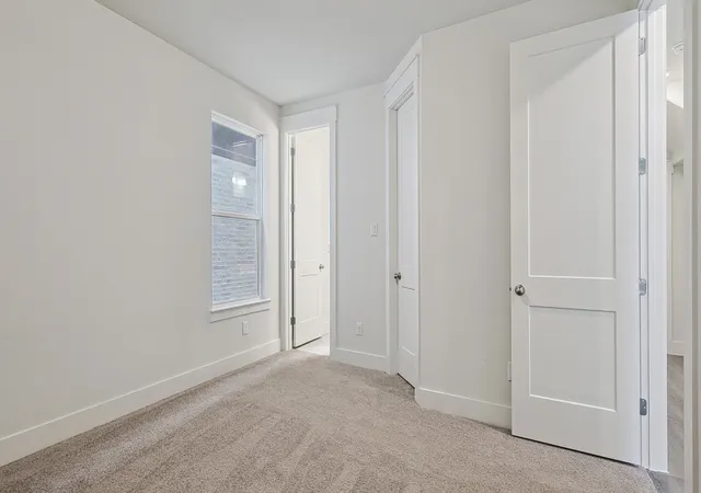 Photo 4 of Sale Pending at 905 Meadowcrest Dr, Plano, TX 75075 | MLS# 21283623 | Listing updated on 2026-07-31