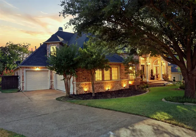 Photo 4 of Single family home for sale at 1919 Kings Pass, Rockwall, TX 75032 | MLS# 21283784 | Listing updated on 2026-10-04