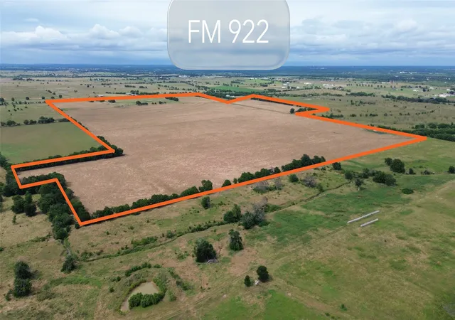 Photo 1 of Land for sale at 21095 E Fm 922, Valley View, TX 76272 | MLS# 21282565 | Listing updated on 2026-09-10
