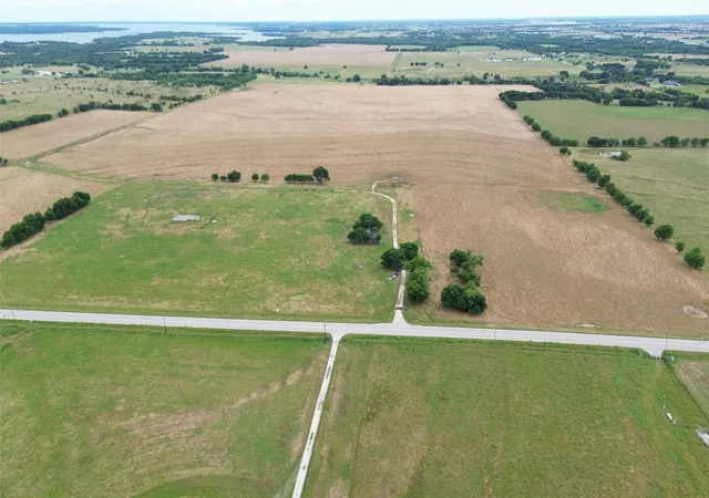 Photo 3 of Land for sale at 21095 E Fm 922, Valley View, TX 76272 | MLS# 21282565 | Listing updated on 2026-09-10