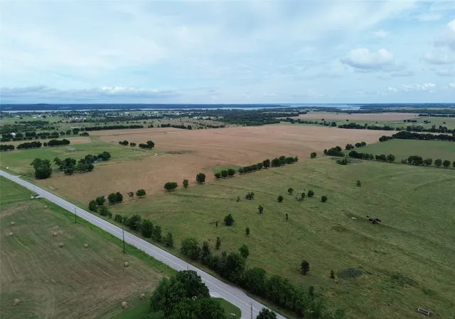 Photo 4 of Land for sale at 21095 E Fm 922, Valley View, TX 76272 | MLS# 21282565 | Listing updated on 2026-09-10
