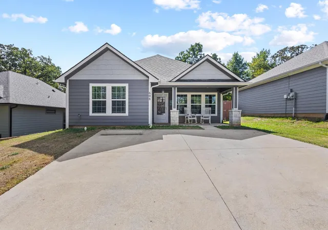 Photo 3 of Sale Pending at 608 E Shepherd St, Denison, TX 75021 | MLS# 21281642 | Listing updated on 2026-09-28