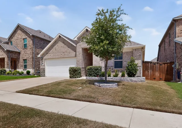 Photo 2 of Sale Pending at 9537 Abington Ave, Fort Worth, TX 76131 | MLS# 21263863 | Listing updated on 2026-09-18