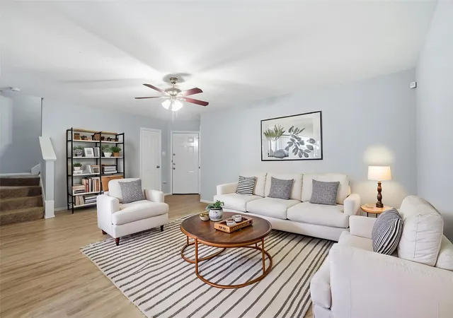 Photo 3 of Townhouse for sale at 238 Creek Cove Dr, Dallas, TX 75217 | MLS# 21281964 | Listing updated on 2026-09-14