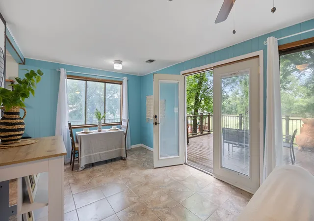 Photo 2 of Single family home for sale at 7085 Horseshoe Bend Trl, Weatherford, TX 76087 | MLS# 21279430 | Listing updated on 2026-09-15