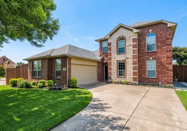 Photo 2 of Sale Pending at 1540 Pecan Creek Ln, Allen, TX 75002 | MLS# 21273830 | Listing updated on 2026-07-29