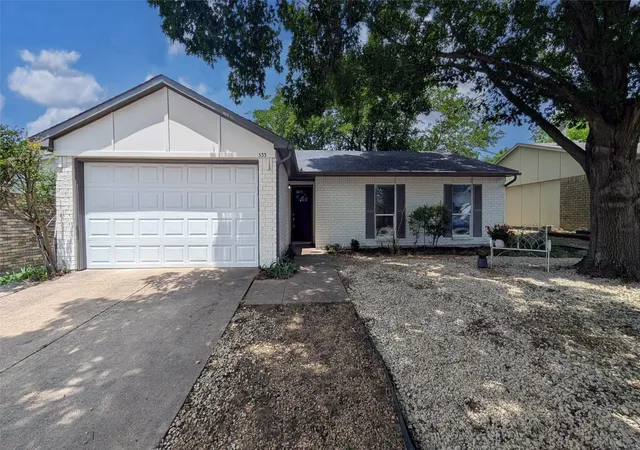 Photo 1 of Sale Pending at 533 Fairhaven Dr, Allen, TX 75002 | MLS# 21284005 | Listing updated on 2026-07-29