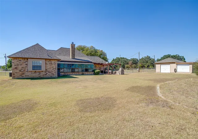 Photo 4 of Sale Pending at 144 Trailwood Dr, Joshua, TX 76058 | MLS# 21265394 | Listing updated on 2026-09-08