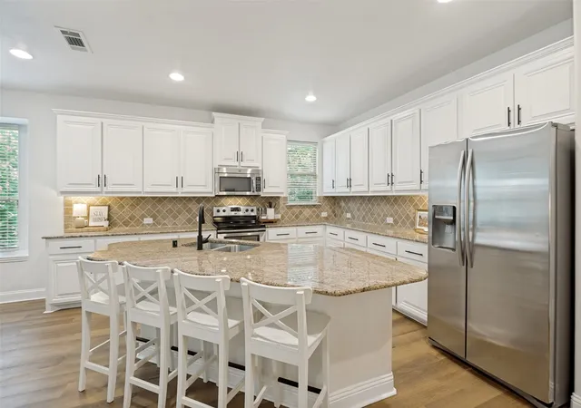 Photo 1 of Single family home for sale at 107 Meadow View Dr, Mc Kinney, TX 75071 | MLS# 21284510 | Listing updated on 2026-07-31