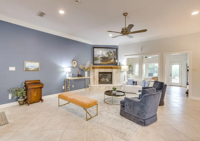 Photo 3 of Sale Pending at 2318 Vienna Dr, Granbury, TX 76048 | MLS# 21269984 | Listing updated on 2026-07-28