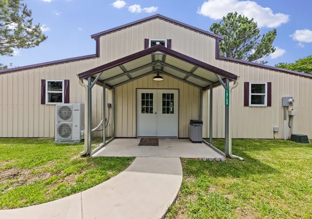 Photo 3 of Single family home for sale at 10160 Lynn Ln, Wills Point, TX 75169 | MLS# 21284519 | Listing updated on 2026-07-28