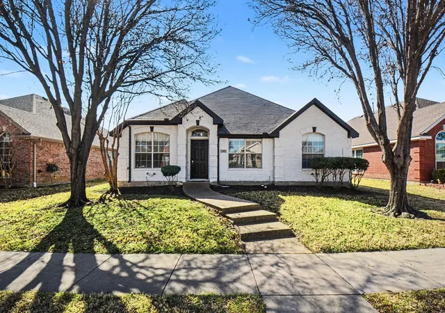 Photo 3 of Sale Pending at 5609 Phoenix Dr, The Colony, TX 75056 | MLS# 21284404 | Listing updated on 2026-09-11