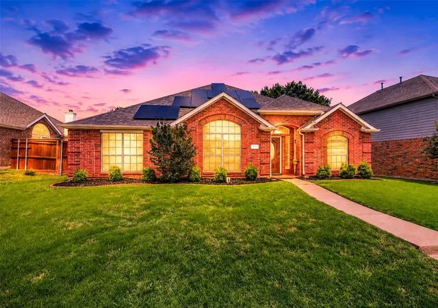 Photo 1 of Single family home for sale at 7604 Naples Ln, Frisco, TX 75035 | MLS# 21280215 | Listing updated on 2026-10-07