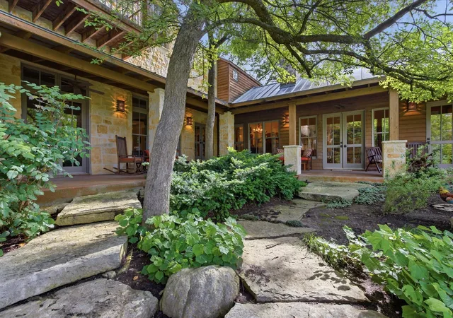 Photo 3 of Mansion for sale at 151 Trinity Bluffs Rd, Aledo, TX 76008 | MLS# 21280807 | Listing updated on 2026-10-20