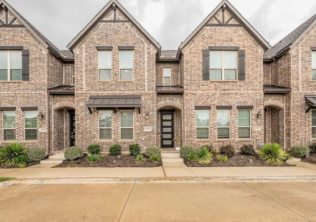 Photo 3 of Townhouse for sale at 12933 Couture Dr, Dallas, TX 75234 | MLS# 21283828 | Listing updated on 2026-09-11