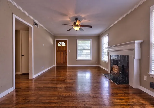 Photo 2 of Single family home for sale at 3800 El Campo Ave, Fort Worth, TX 76107 | MLS# 21284818 | Listing updated on 2026-09-11